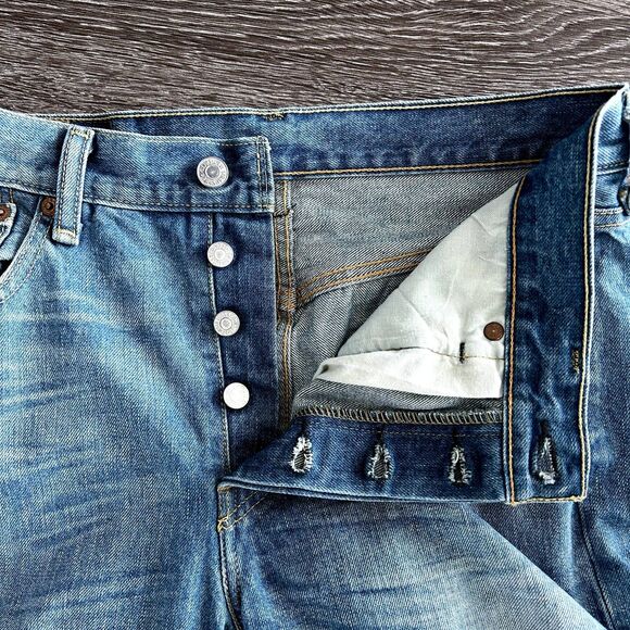 Levi’s Original 501 Button-Fly Cutoff Jean Shorts Distressed W30 Modern Vintage - Picture 4 of 5